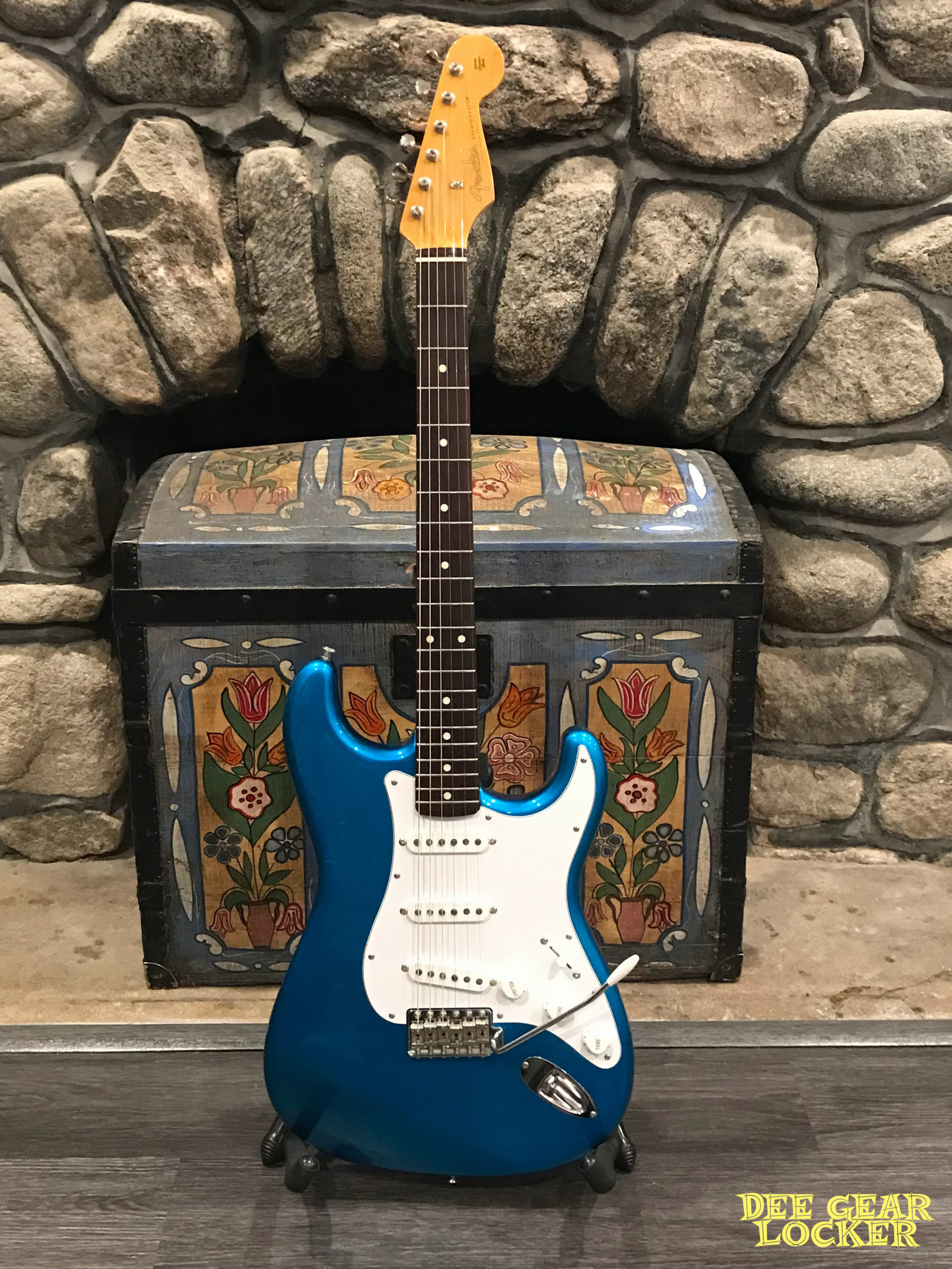 2004 Fender CIJ Stratocaster ST-62 – Lake Placid Blue – Dee Gear Locker